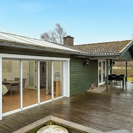 Holiday home In With Kitchen