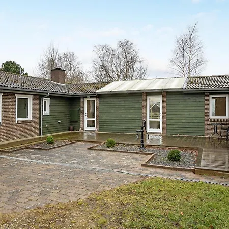 Cozy Home In Karrebaeksminde With Wifi *